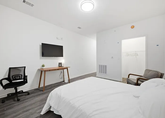 Silver Comet Motel Modern Boutique Suite