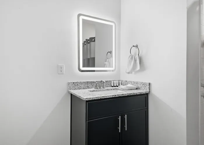Silver Comet Motel Modern Boutique Suite