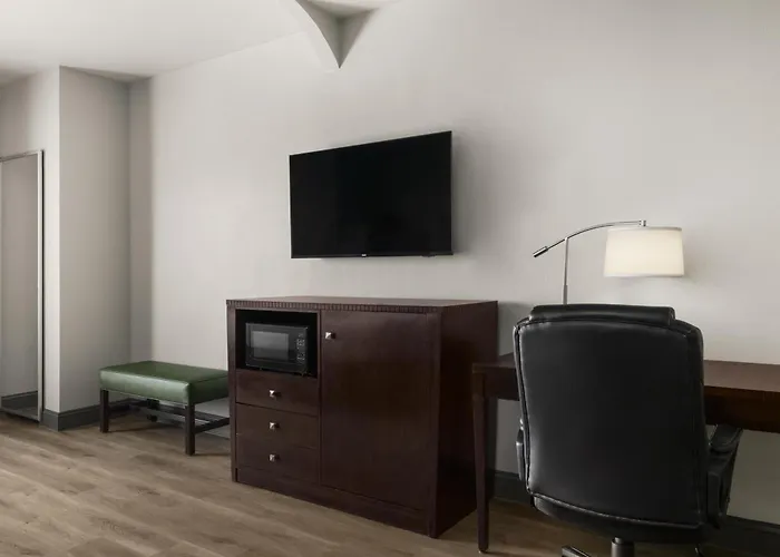 Best Western Plus Duncanville Dallas