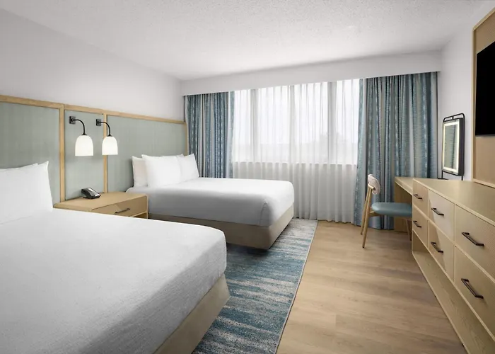 Embassy Suites By Hilton Orlando International Drive Icon Park