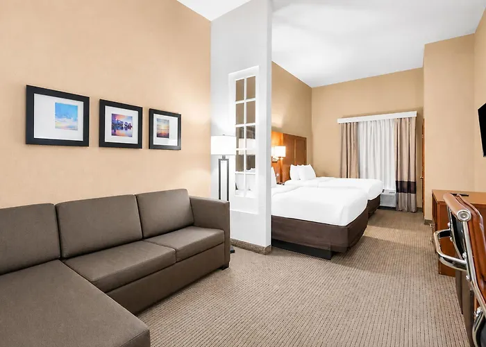 Comfort Suites Orlando International Airport