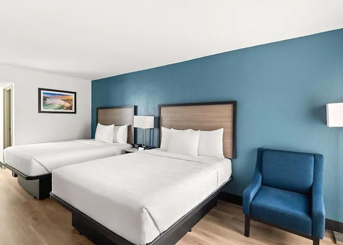 Baymont Inn & Suites By Wyndham Ardmore I-35