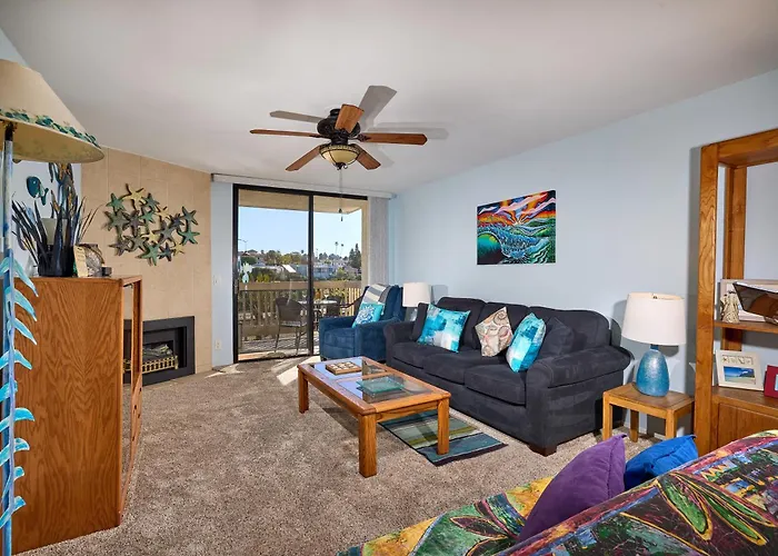 Condo In Beachfront Resort B-212