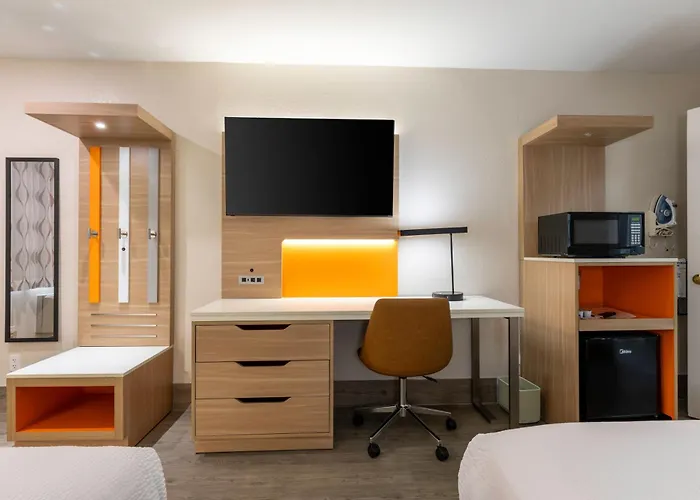 Days Inn By Wyndham Granbury
