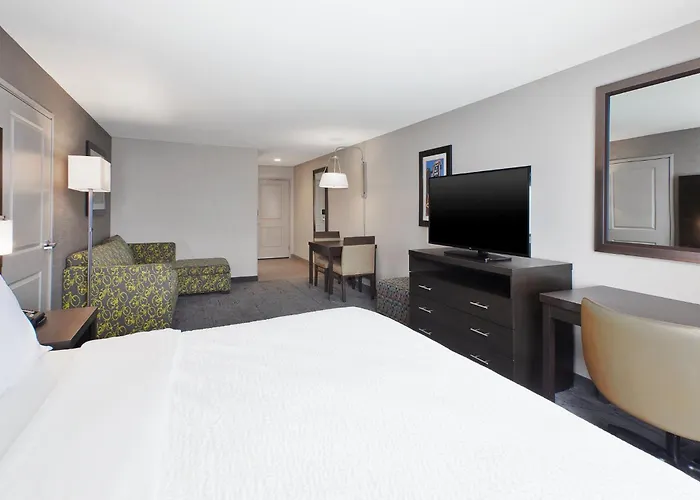 Holiday Inn Express Hotel & Suites Ann Arbor West By Ihg