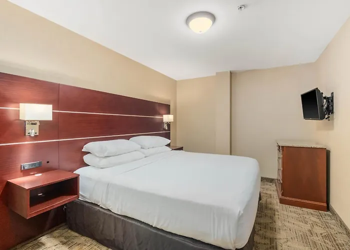 Medallion Inn And Suites