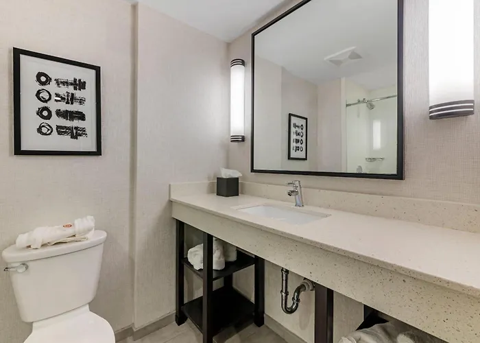 Comfort Inn & Suites Miami International Airport