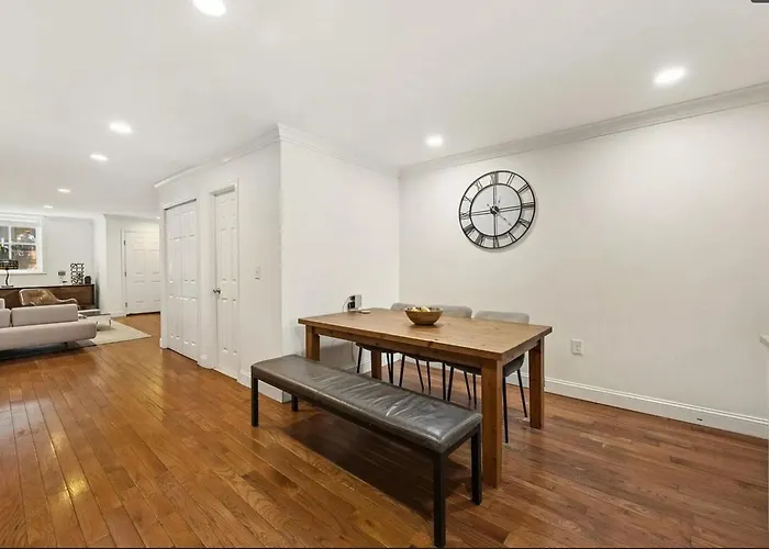 Historic 1869 Brownstone 15 Min To Nyc Downtown