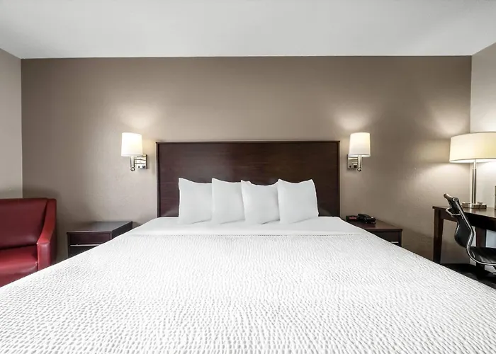 Baymont By Wyndham Findlay