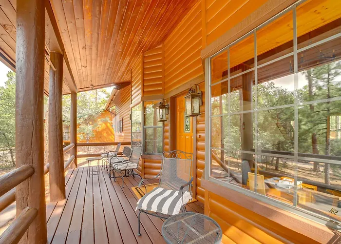 Deck, Games & Fire Pit: Modern Pine Cabin!