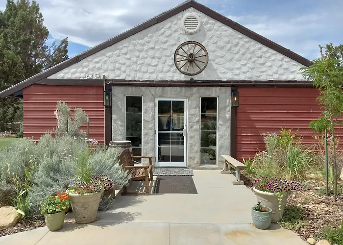 Hacienda Roja - The Juniper #5 At Wind Walker Homestead
