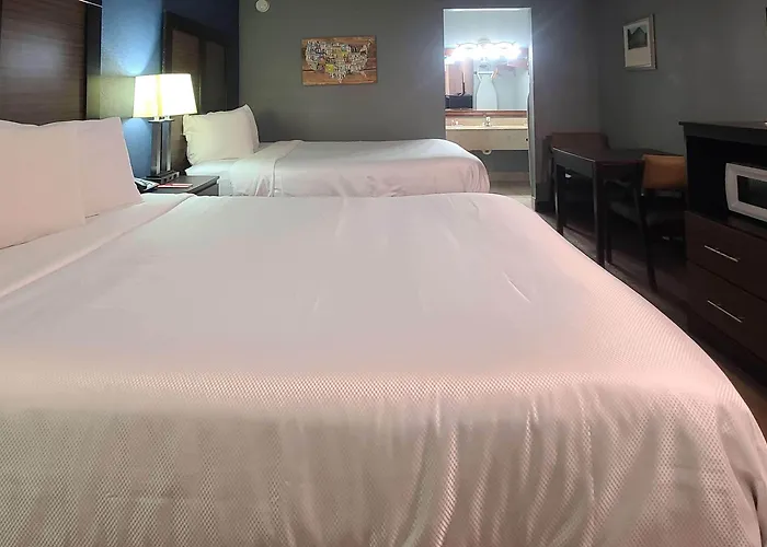 Econo Lodge Forest City