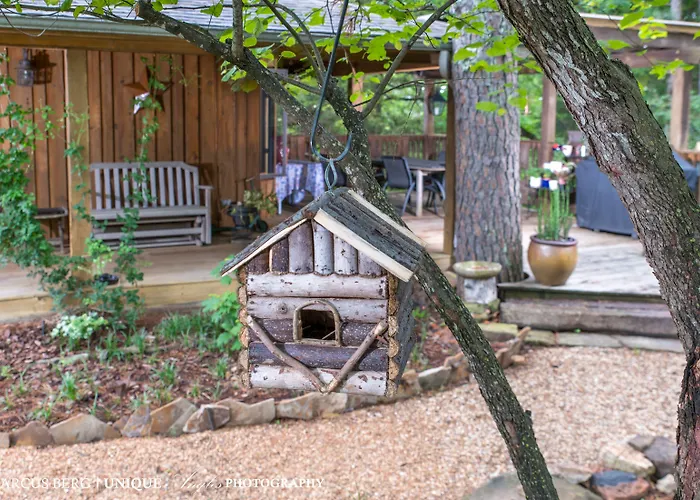 Eureka Sunset Cabins