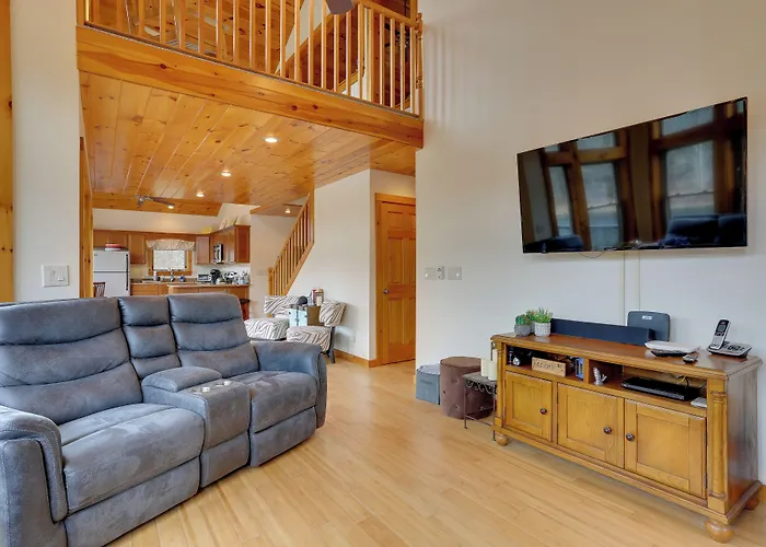 Pet-Friendly Hancock Home On The Delaware River!