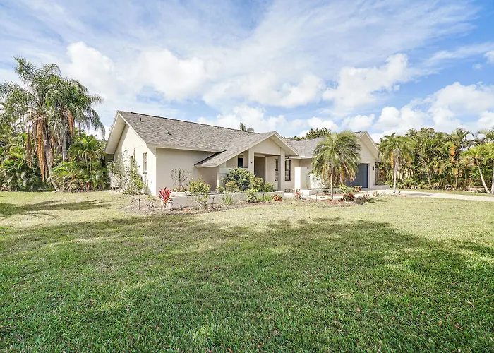 Fort Myers Home, Lanai & Private, Heated Pool