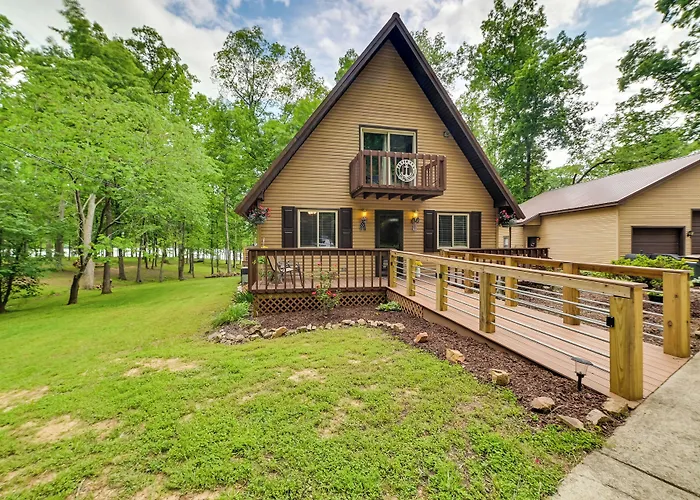 Cozy Dover Home W/ Boat Dock, Fire Pit & Deck!