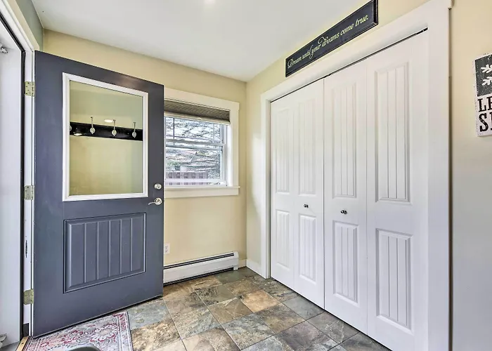 Sunny Morristown Home - Walk To Restaurants!