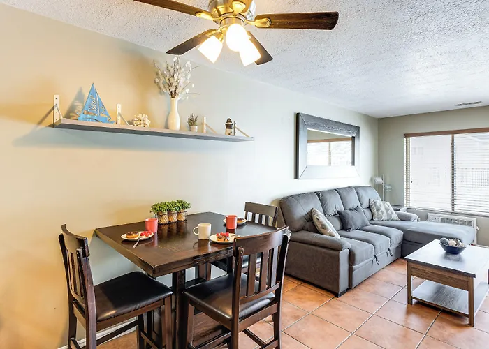 Garden City Condo W/ Pool Access By Bear Lake!
