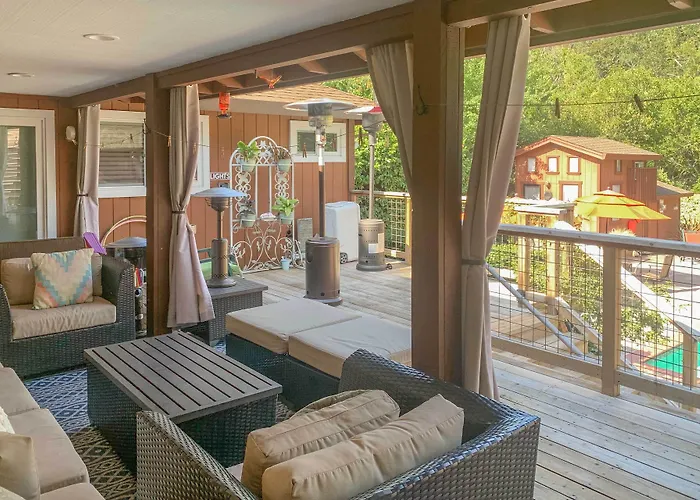 Wine Country Retreat At Private Creekside House!