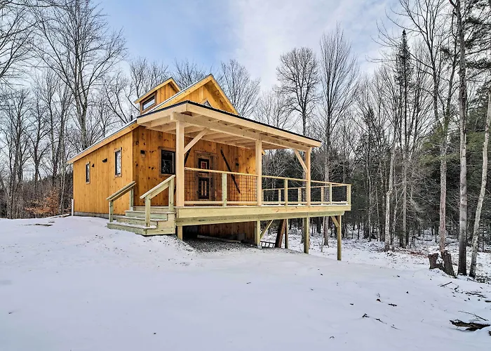Newly Built Cabin W/ Hot Tub - 16 Mi To Stowe Mtn!
