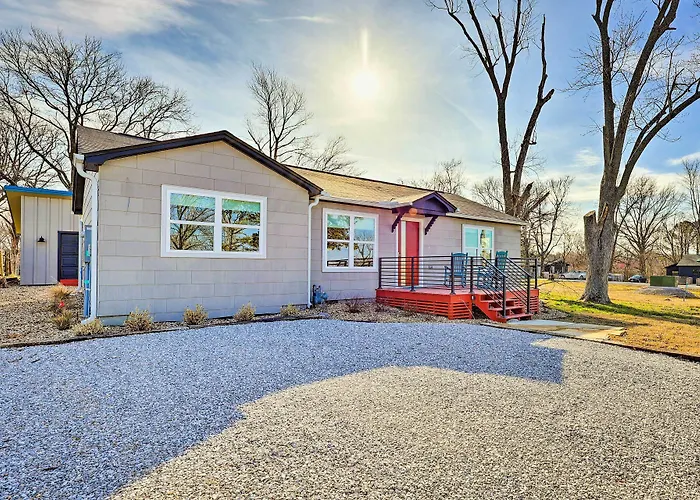 Modern Bentonville Home: Mountain Biker'S Paradise