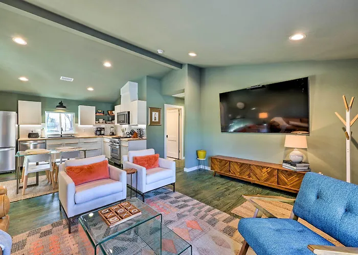 Modern Bentonville Home: Mountain Biker'S Paradise