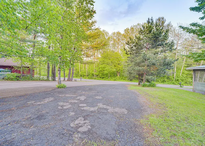 Lakefront Family Retreat W/ Private Dock!