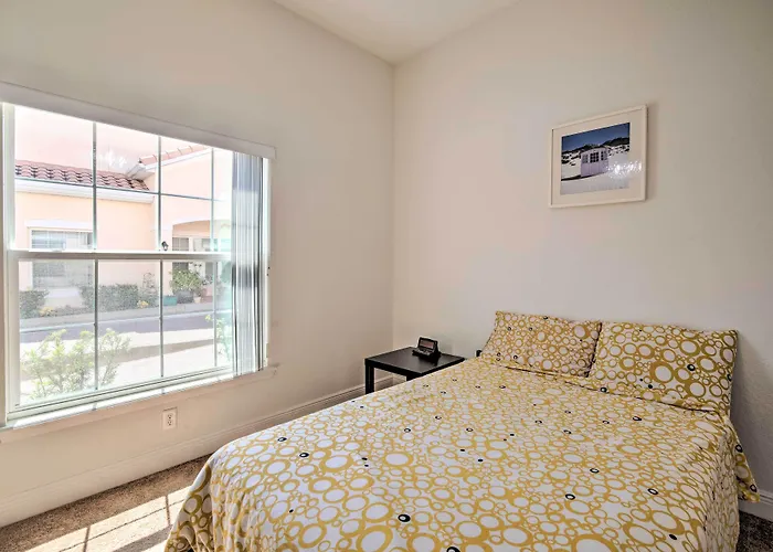 Sleek Tavares Condo 3 Miles To Downtown