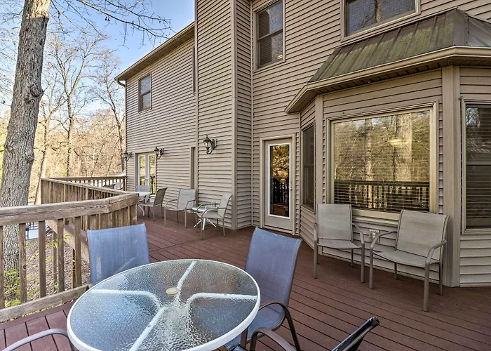 Beaver Lake Retreat W/ Game Room & Spacious Deck