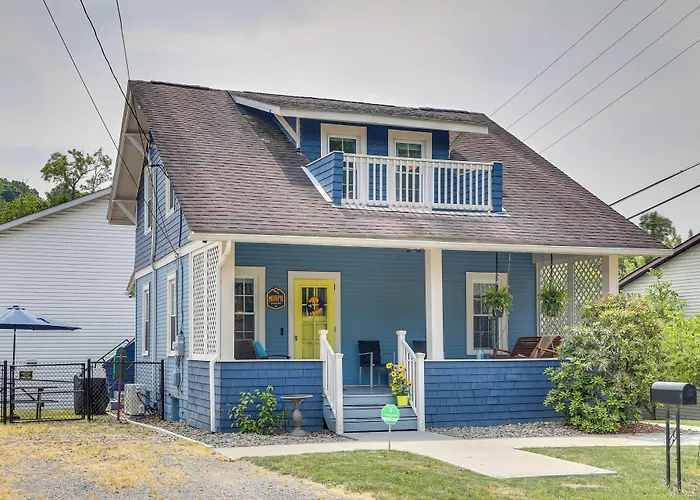 Pet-Friendly 'Murph Landing' - 1 Mile To Wvu!