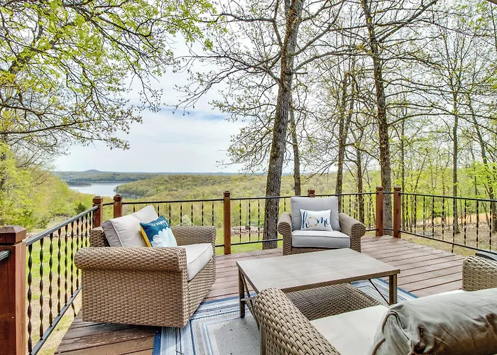 Lake-View Retreat W/ Fire Pit In Mountain Home!