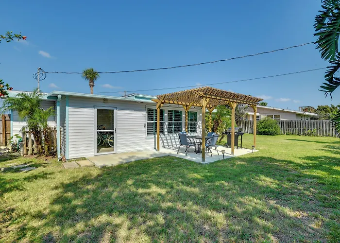 Charming Port Orange Home - Walk To Beach!
