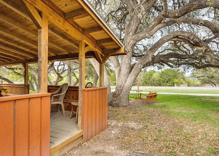 'Cabana Luna' Cabin W/ Deck, Swing & Fire Pit!