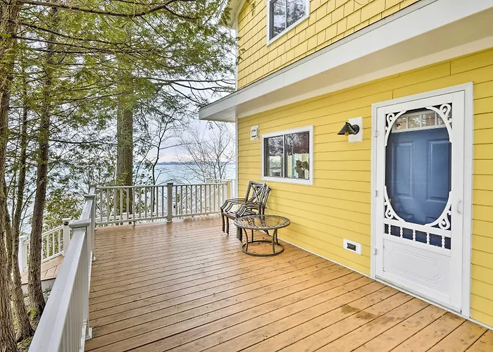 Waterfront Cottage On Sawmill Bay W/ Deck!
