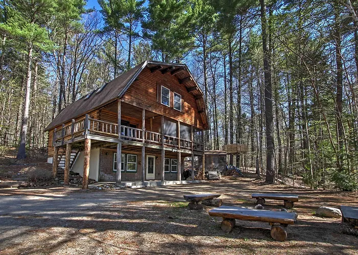 Rustic Madison 'Treehouse' Cabin With Game Room!