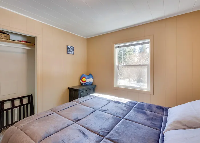 Colorado Mountain Retreat On Cucharas River!