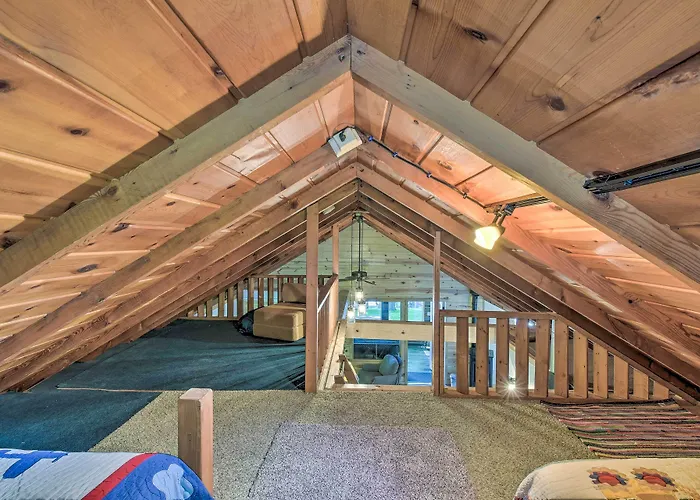 White Lake Home W/ Patio, Fire Pit, Boat Dock!