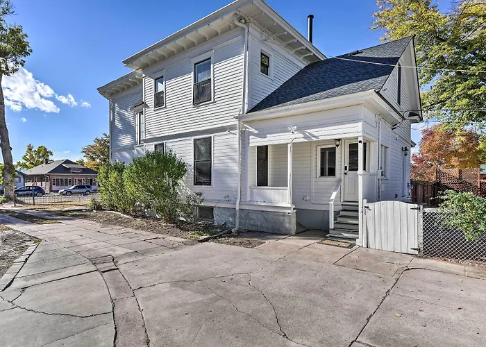 Historic Canon City Home: Hot Tub & Fenced Yard