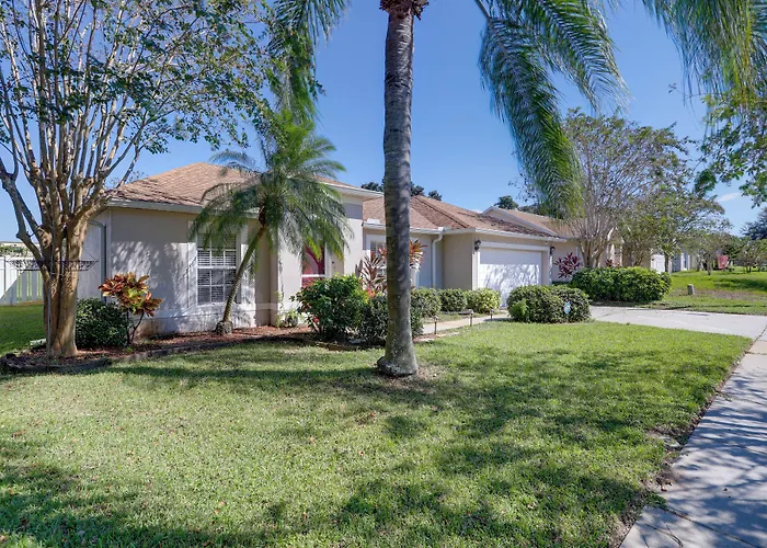 Bright Titusville Retreat W/ Lanai - Wfh Friendly!
