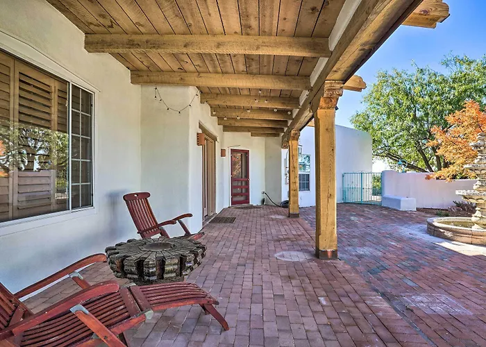 Las Cruces Home 'La Casa Blanca' W/ Courtyard