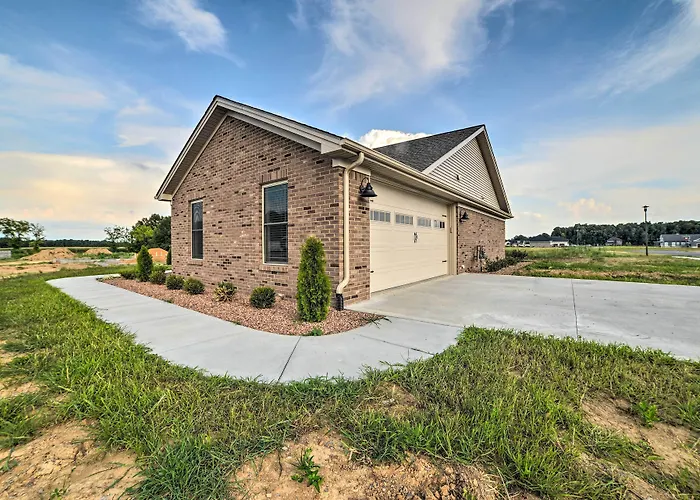 Cozy Murray Retreat Near Msu & Local Eateries