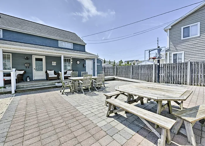 Lavallette House W/ Fenced Yard & Gas Grill!