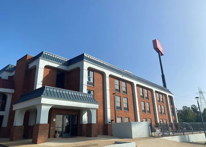 Hometowne Studios By Red Roof Prattville