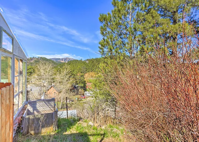Classic Mountain Home, Half Mi To Main Street