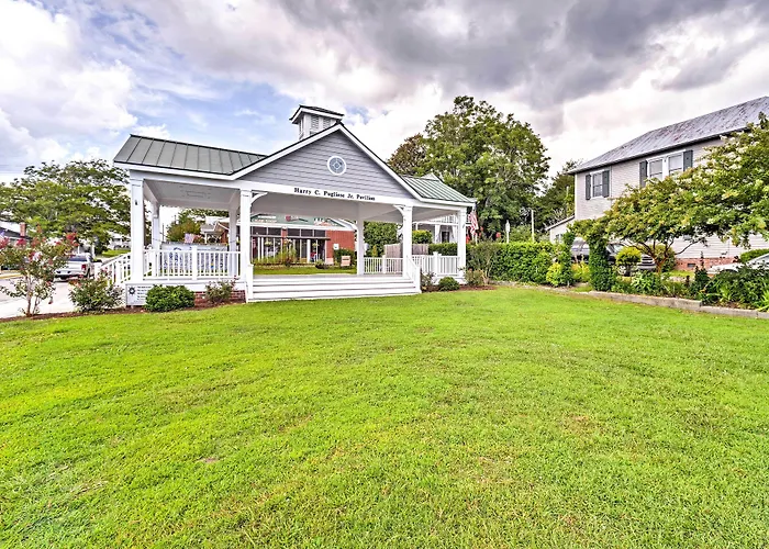 Historic Swansboro Studio W/ Intracoastal View!