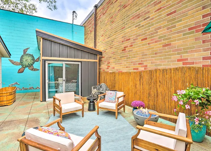 Luxury Spa Retreat: Private Courtyard & More!