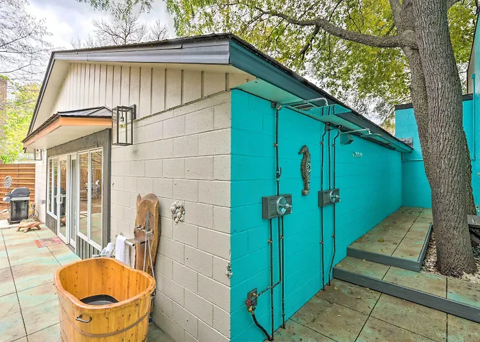 Luxury Spa Retreat: Private Courtyard & More!