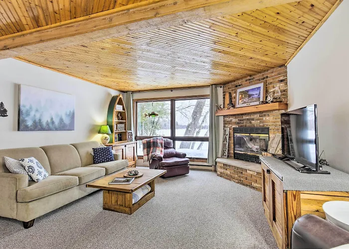 Lakefront Mercer Home: Private Dock & Kayaks!