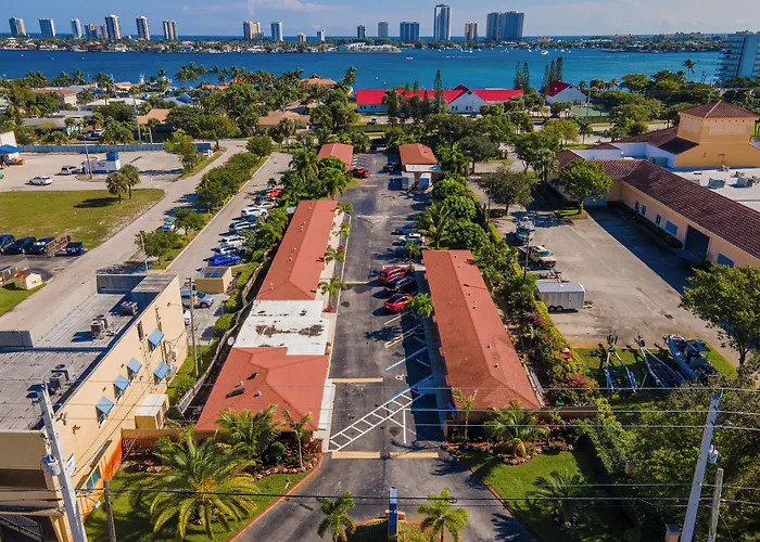 Travel Inn Of Riviera Beach
