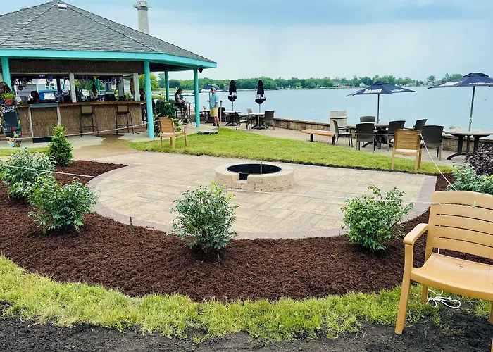 Bayshore Resort At Put-In-Bay